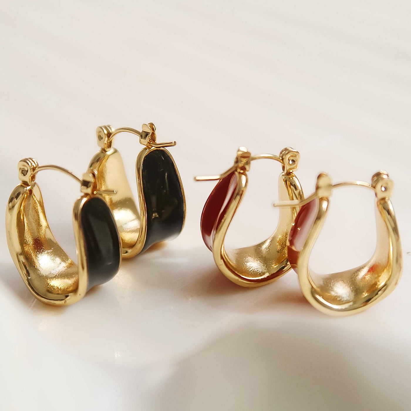 Candide 18K Gold Non-Tarnish Classic Hoop Earring: Burgundy