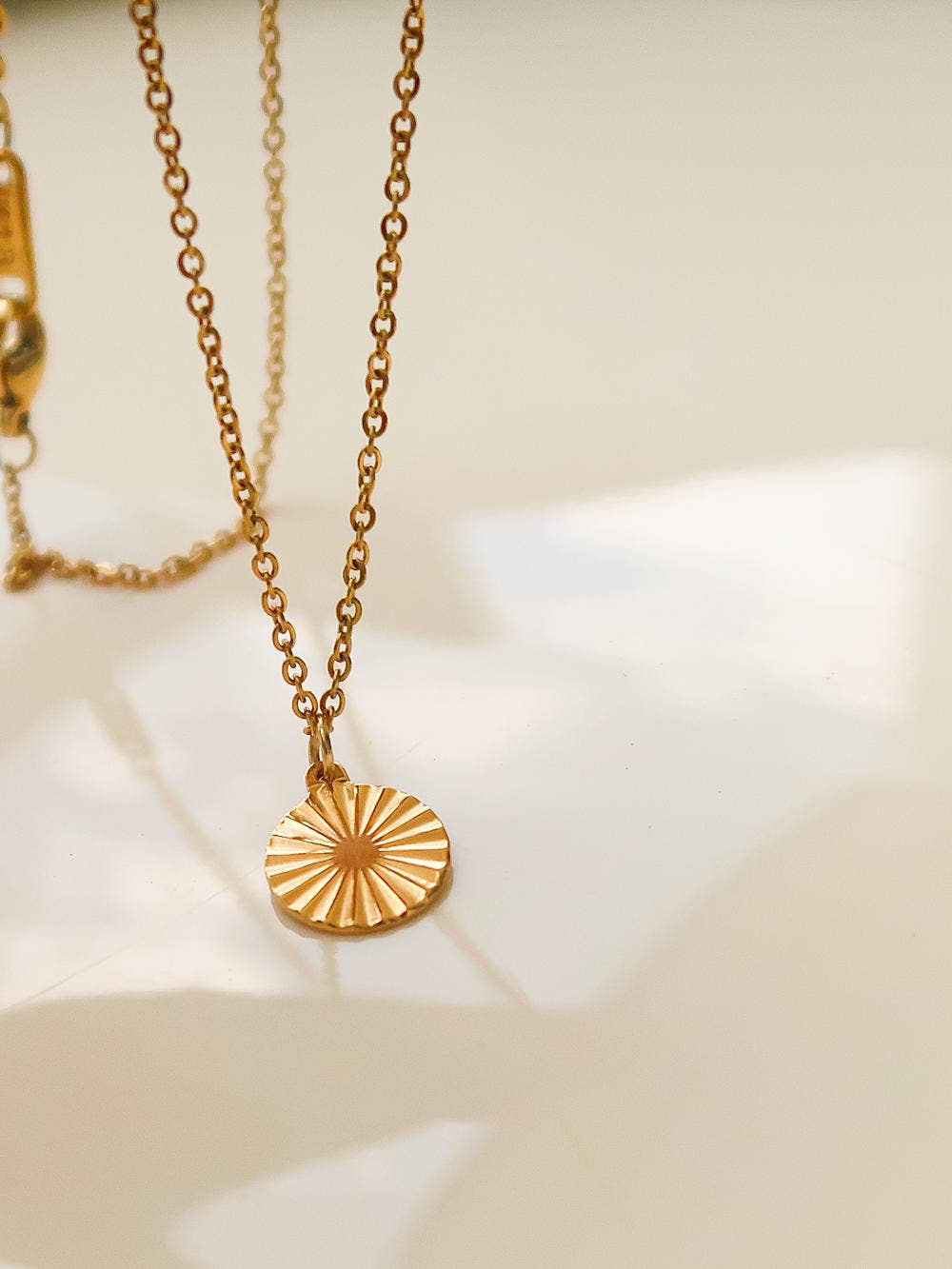 Miraz 18k Gold Non-Tarnish Round Sun Gaze Necklace : Yellow Gold