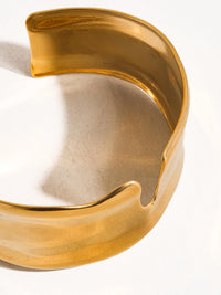 Bold Bangle 18K Gold Non-Tarnish