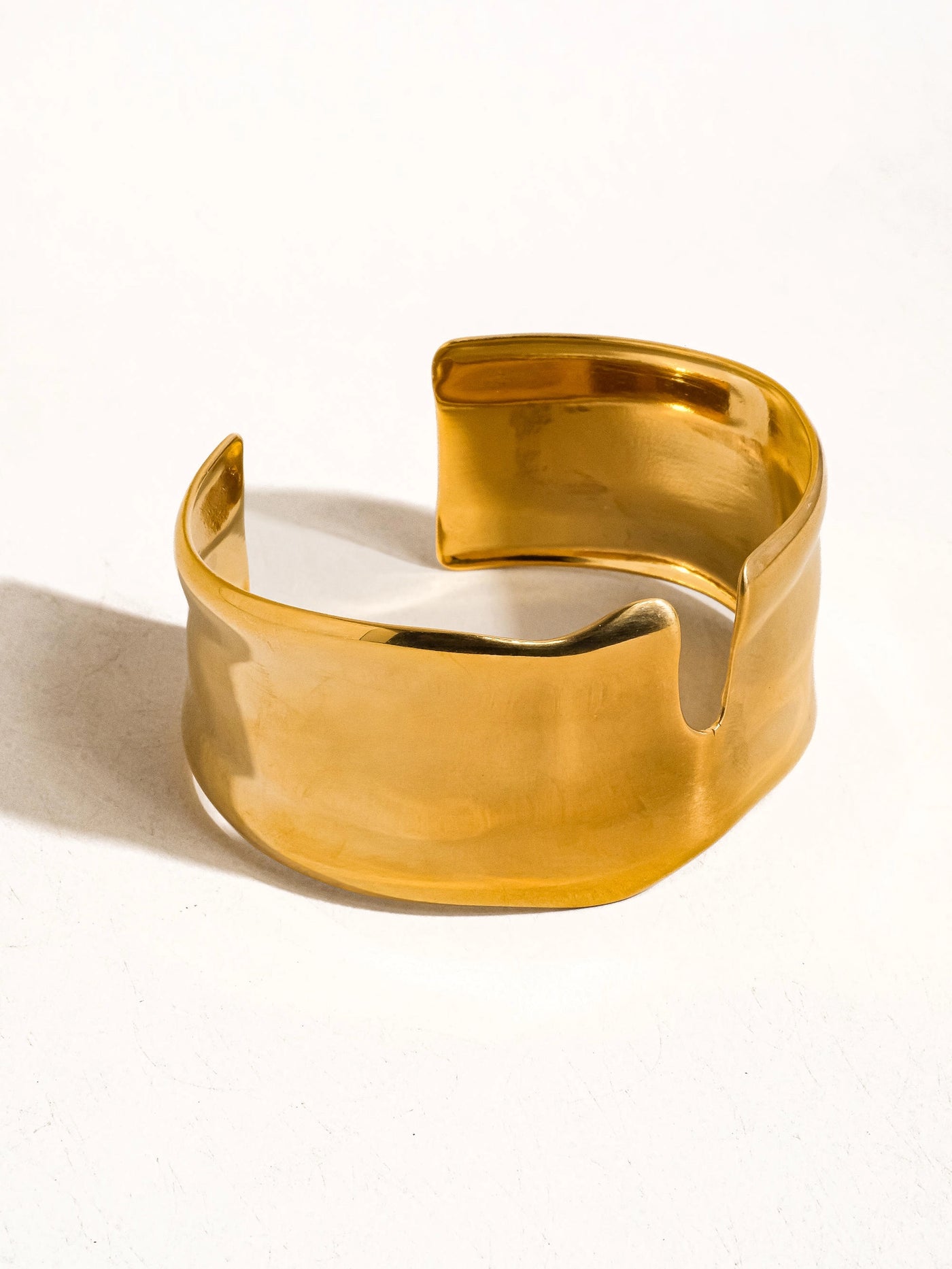 Bold Bangle 18K Gold Non-Tarnish