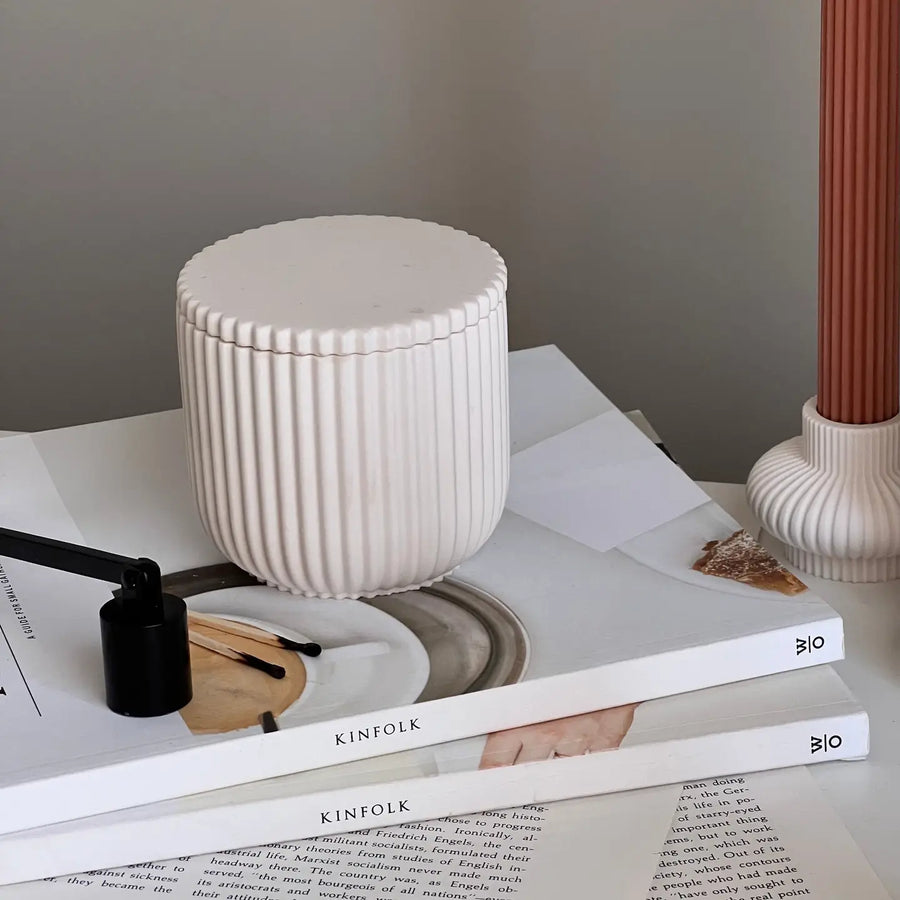 Ribbed Jar Soy Wax Wood Wick Candle Vanilla & Cashmere