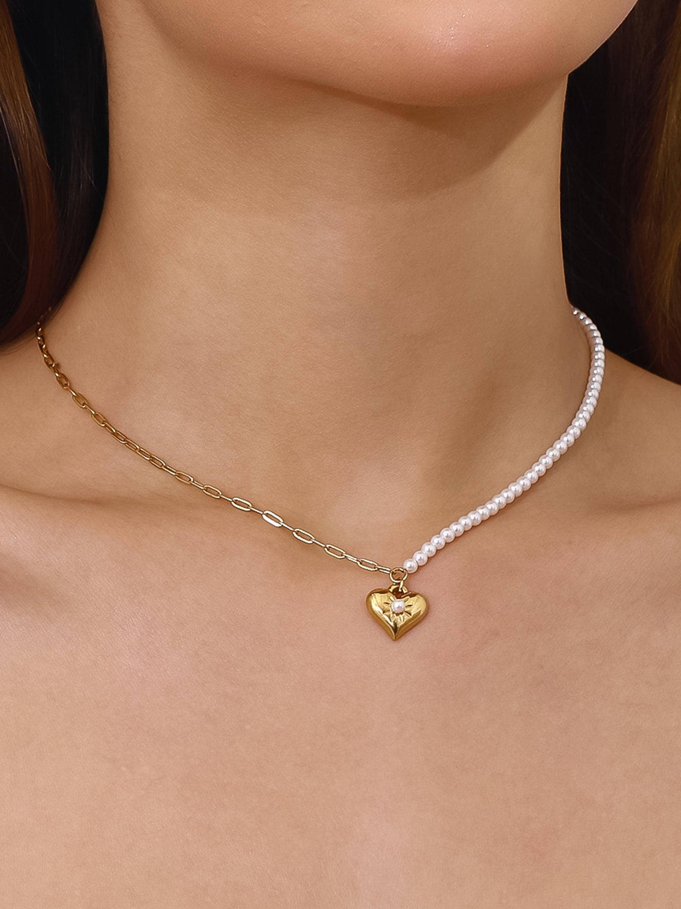 Kai 18K Gold Non-Tarnish Pearl Chain Heart Necklace: Yellow Gold